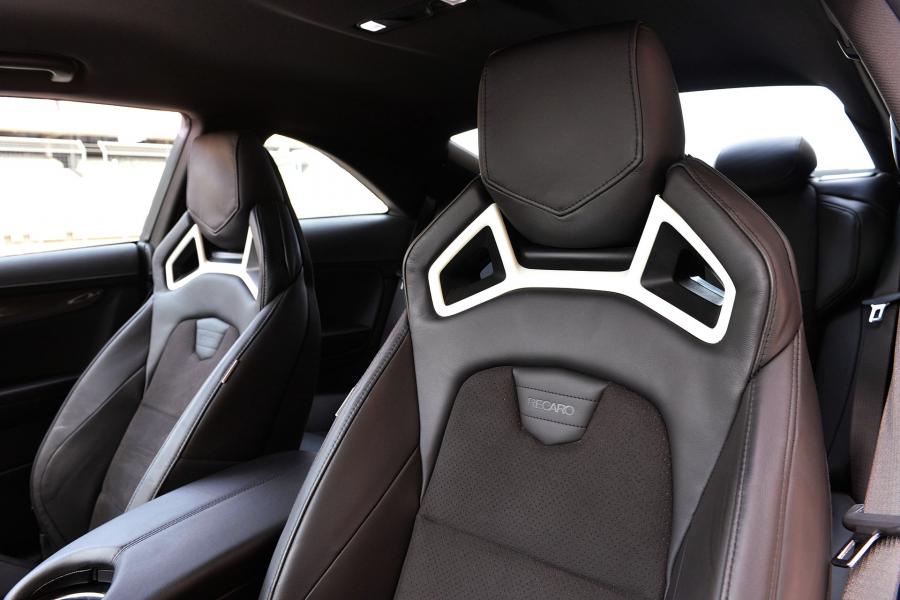 Интерьер Cadillac ATS-V Coupe 2015 года  (фото 49 из 100)